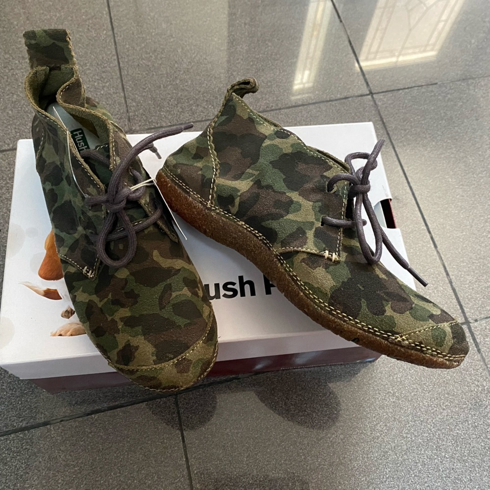 Hush Puppies Camouflage Canvas Chukka Boots in Green